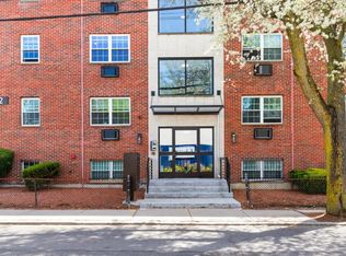 132 Sherman St APT 12, Cambridge, MA 02140