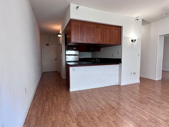 2nd image of 201 Harrison St APT 216