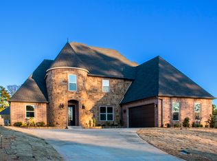 1602 Olympic Dr, Longview, TX 75605