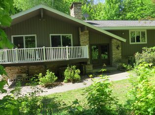 372 Truckey Ct, Marquette, MI 49855