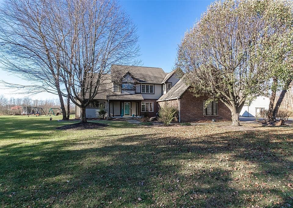 1st image of 9876 N Dayhuff Ln