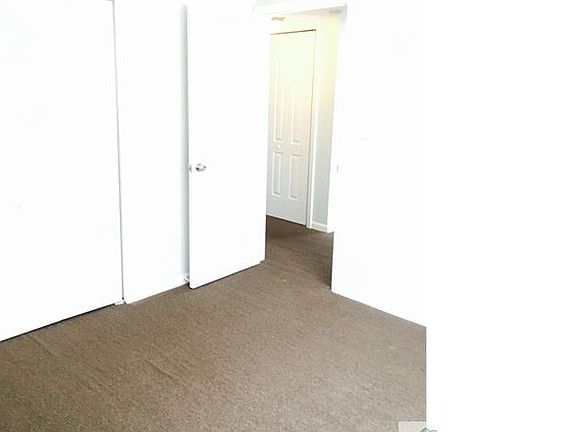 5th image of 7840 S Yates Blvd APT 3A
