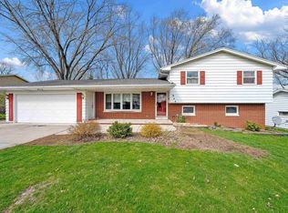 944 Morris Ave, Green Bay, WI 54304