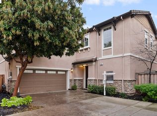 322 Pacifica Dr, Brentwood, CA