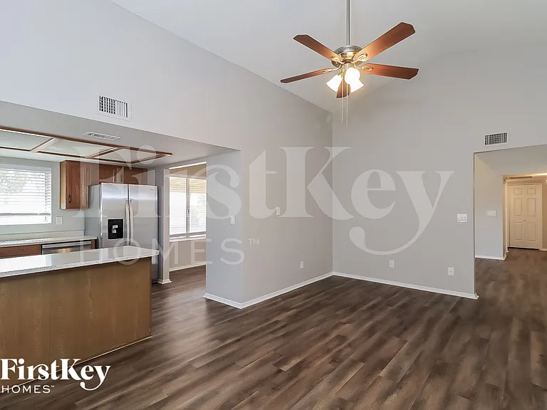 8603 W Diana Ave — Photo 10