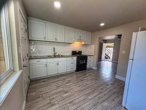 2nd image of 2056 E White Ave #B