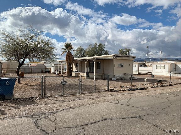 3rd image of 960 Sandy Beach Drive