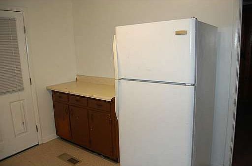 5th image of 1132 Curtis Dr
