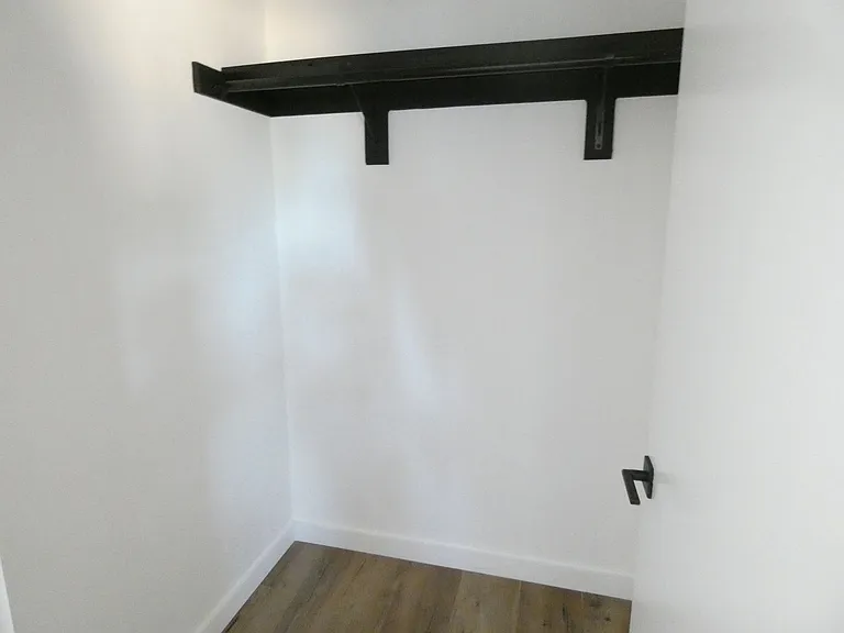 6034 Craner Ave — Photo 22
