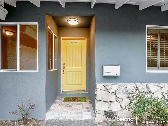 3rd image of 6742 Blewett Ave