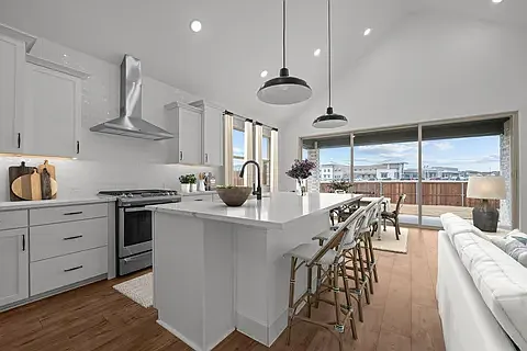 3 bed, 2302 sqft, $2,800 — Photo 2
