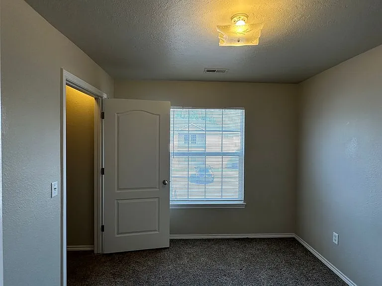 11861 W Cloverbrook Ln — Photo 31