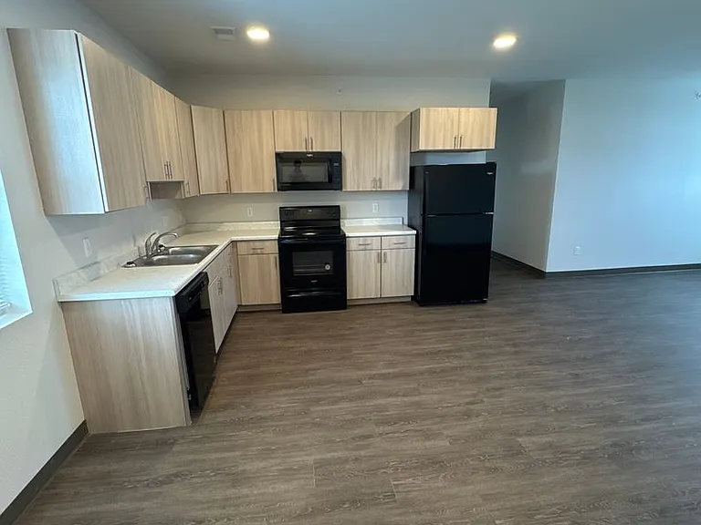 1925 N Redding Ave #A13 — Photo 1