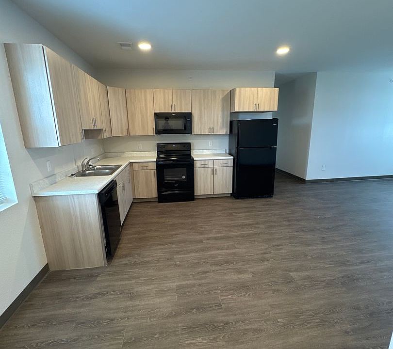 1st image of 1925 N Redding Ave APT A13