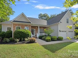 713 Trailhead Ln, Fort Mill, SC 29708