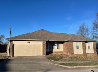 2641 S Glenview Ave, Springfield, MO 65804