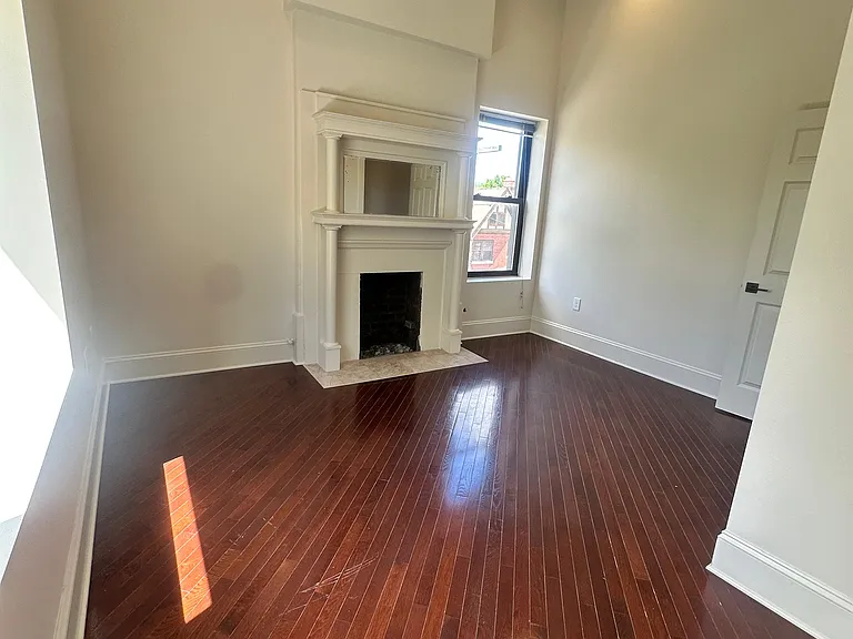 3984 Commonwealth St — Photo 27