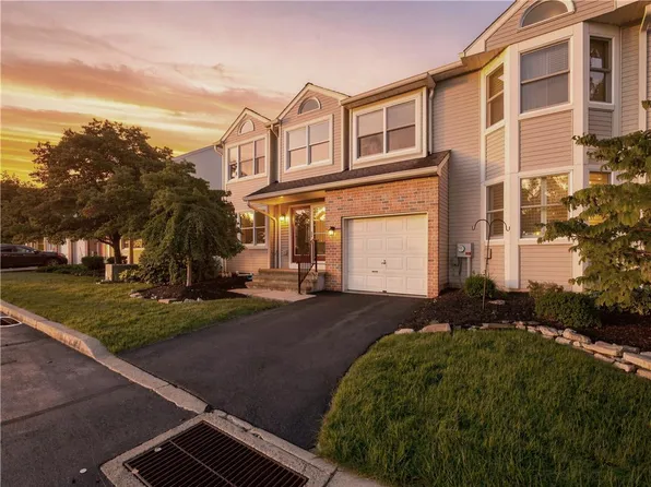 184 Ridings Cir #184, Macungie, PA 18062