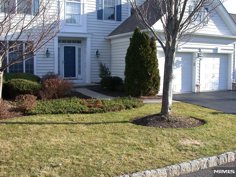 1st image of 114 White Pine Ct #114