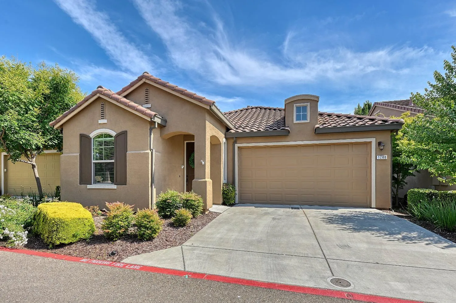 1288 Volonne Dr photo 1