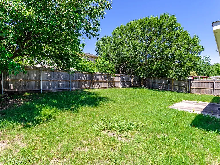 4606 Green Meadow Dr — Photo 22