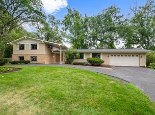 336 Hibbard Rd, Wilmette, IL 60091