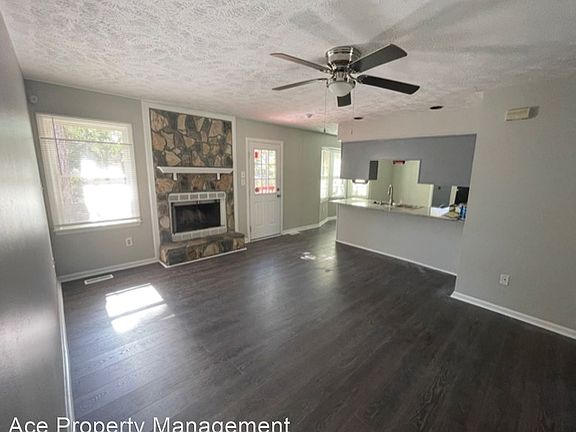 4th image of 411 Wakefield Dr