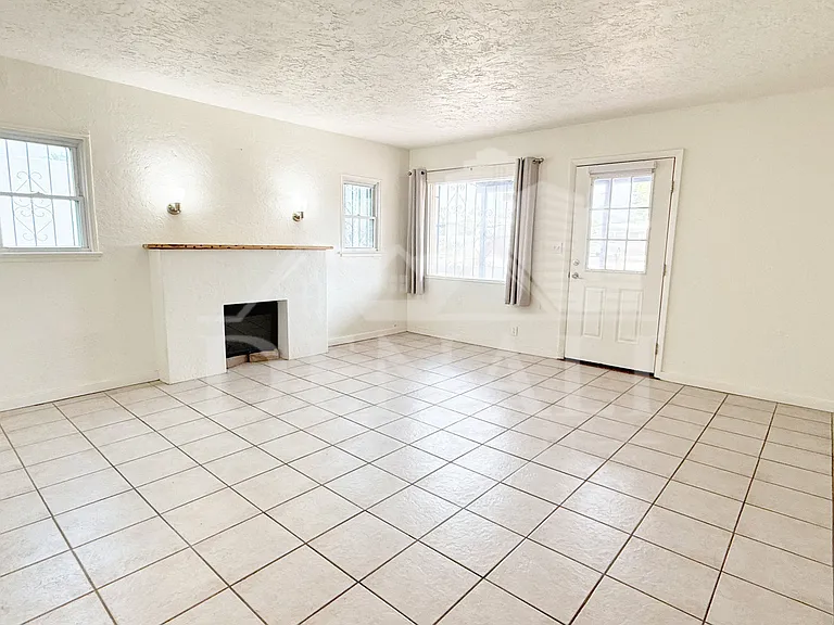 3215 E Willard St #1 — Photo 4