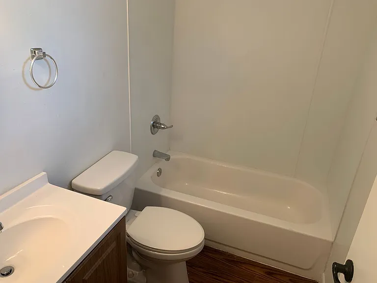 720 E Willis St — Photo 1