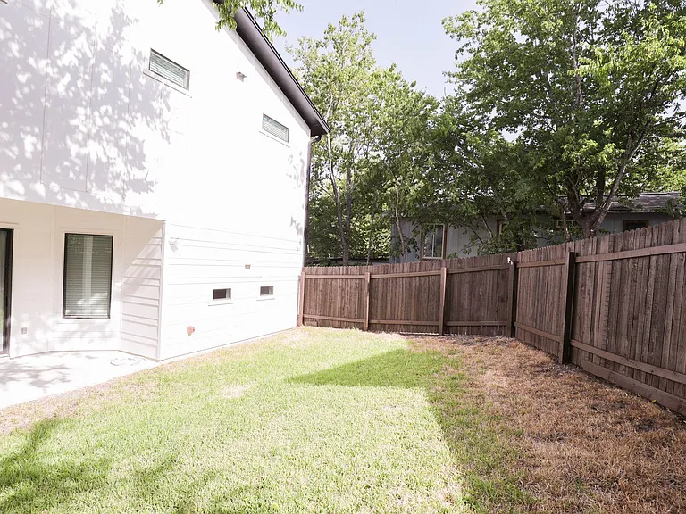 1309 Cometa St #1 — Photo 22
