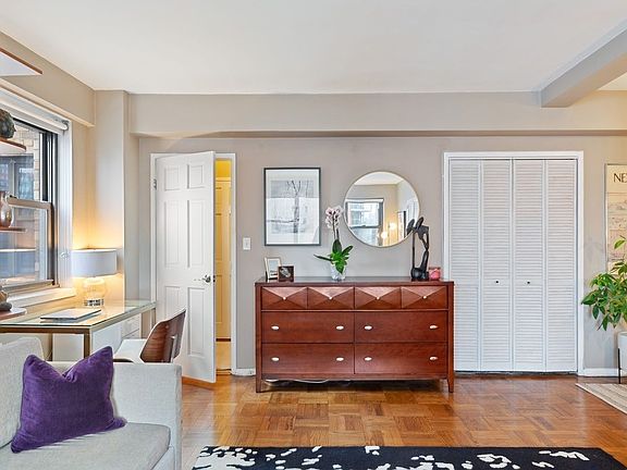 3rd image of 305 E 72nd St #15G