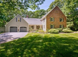 14 Gibbon Rd, Hopkinton, MA 01748