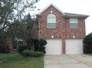 6801 Paigetree Ln, Pearland, TX 77584