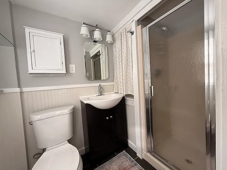 391 Bedford St #R — Photo 6