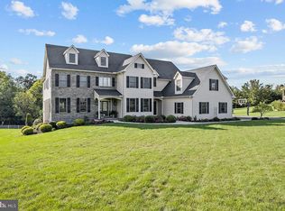 157 Meadow View Dr, Reading, PA 19605