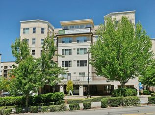The Blakely at Echo Lake, Seattle, WA 98133