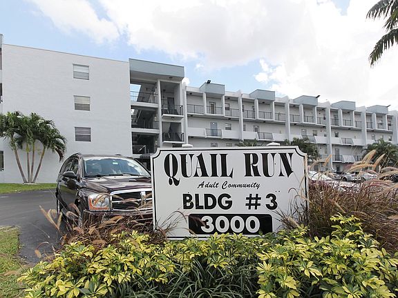 2nd image of 3000 E Sunrise Lakes Dr #403