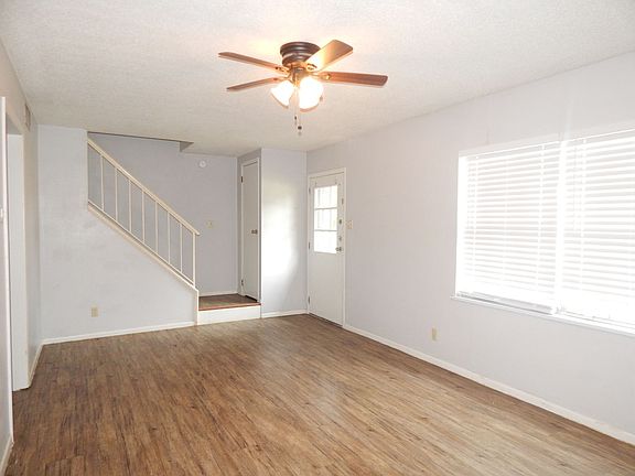 4th image of 2740 S Donnybrook Ave