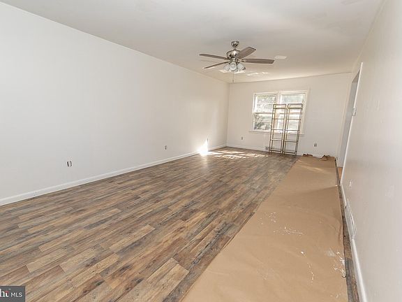 4th image of 23 School Ln