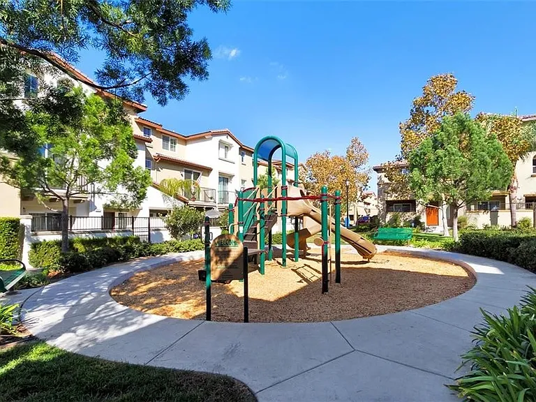 17871 Shady View Dr — Photo 15