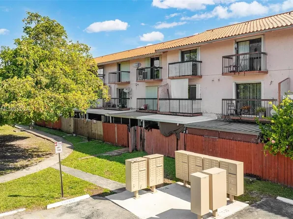 2178 W 60th St APT 18205, Hialeah, FL 33016