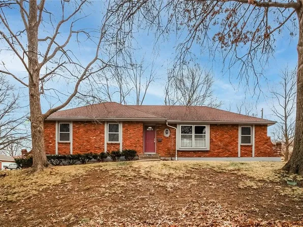 8525 Hawthorne Ave, Raytown, MO 64138