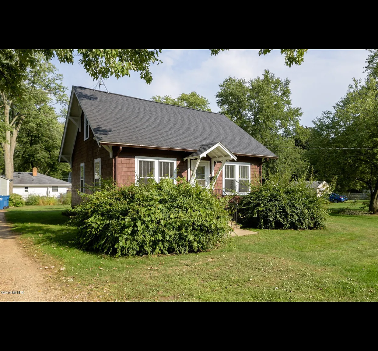 2 bed, 845 sqft, $1,400 — Photo 1