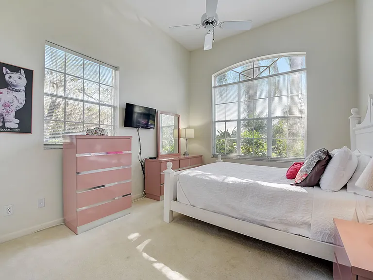 4653 Hadfield Dr — Photo 24