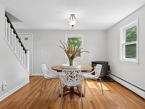 2nd image of 71 Hicks Street