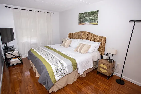 Rented by Native Real Estate LLC | media 4