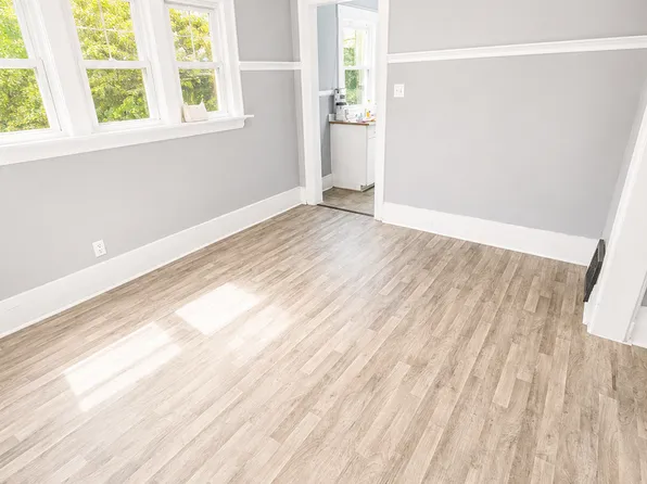 1131 E Fox St, South Bend, IN 46613