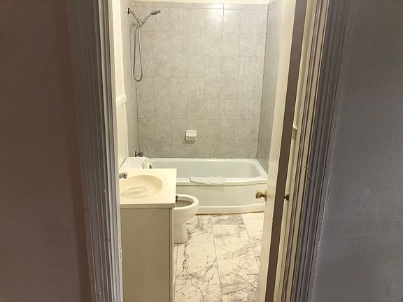2nd image of 380 Woody Dr APT B