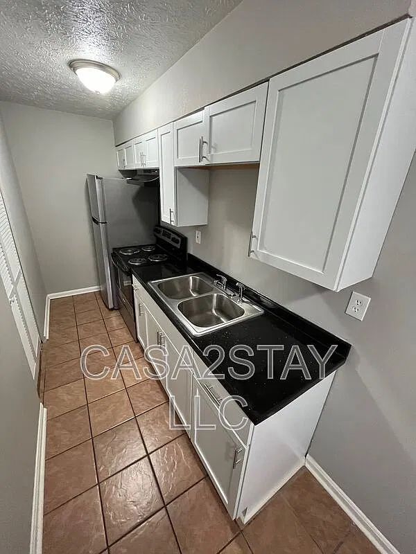 Patton Arms Apartments — Photo 3