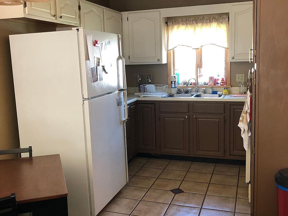 2nd image of 7624 Fairlane Dr